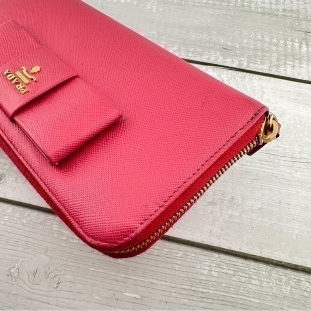 AUTHENTIC Prada Fiocco Bow Zip Around Wallet. Color: Peoria. - Picture 16 of 16